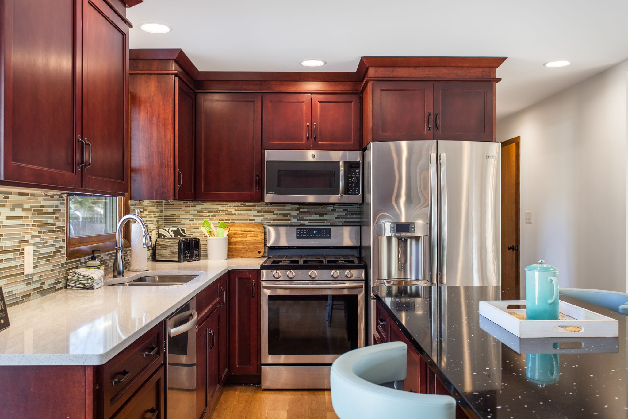 Woodcliff Cottage Upscale Lakeshore